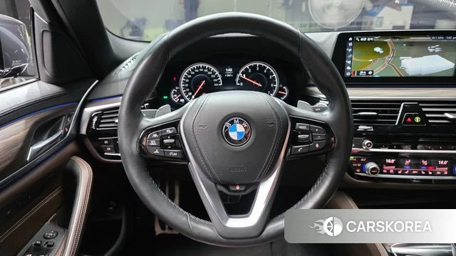 BMW 5 Series (G30) 2018 Серый из Кореи, фото 4