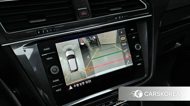 Volkswagen Tiguan second Generation 2018 Белый из Кореи, фото 4