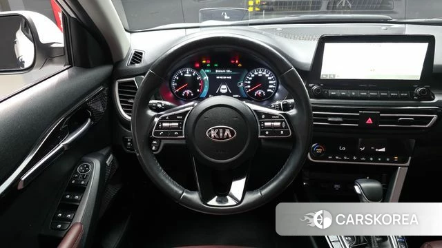 Kia Seltos 2021 Белый из Кореи, фото 4