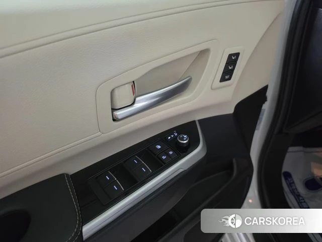 Toyota Sienna 4th Generation 2025 Белый из Кореи, фото 4
