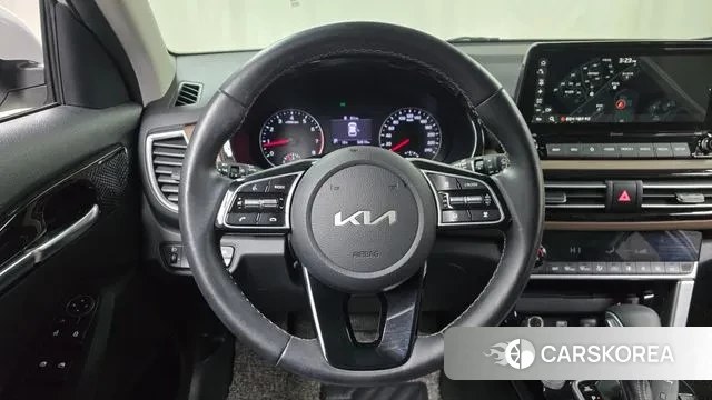 Kia Seltos 2021 Белый из Кореи, фото 4