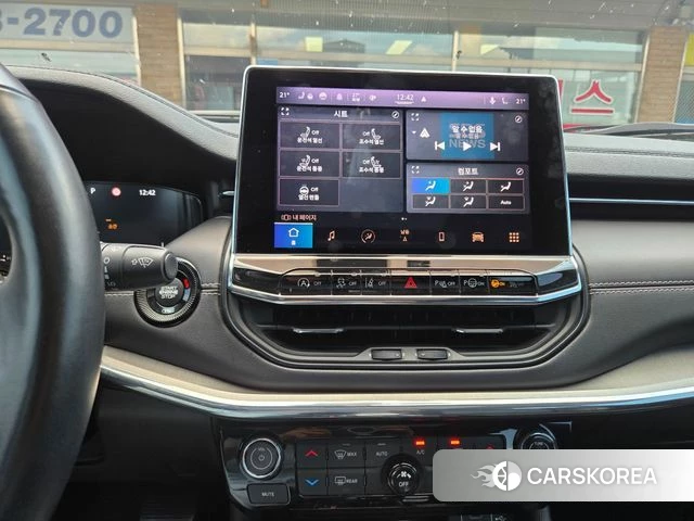 Jeep Compass 2nd Generation 2022 Белый из Кореи, фото 4