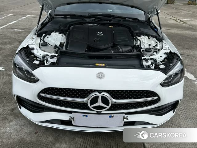 Mercedes-Benz Class C 2023 Белый из Китая, фото 4