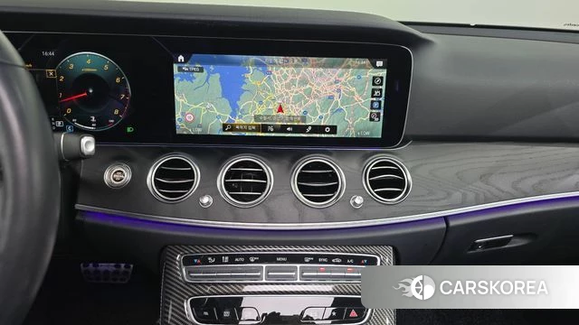 Mercedes-Benz E-Class W213 2021 Белый из Кореи, фото 4