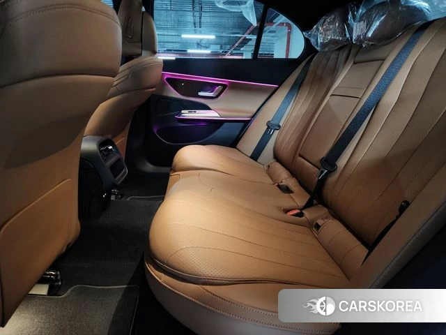 Mercedes-Benz E-Class W214 2025 Черный из Кореи, фото 4