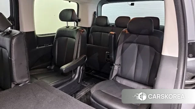 Hyundai Staria 2022 Серебряный из Кореи, фото 4