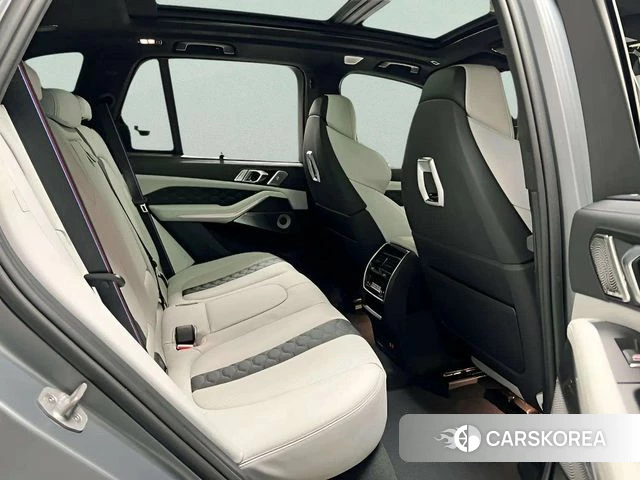 BMW X5M (G05) 2025 Серебряный из Кореи, фото 4