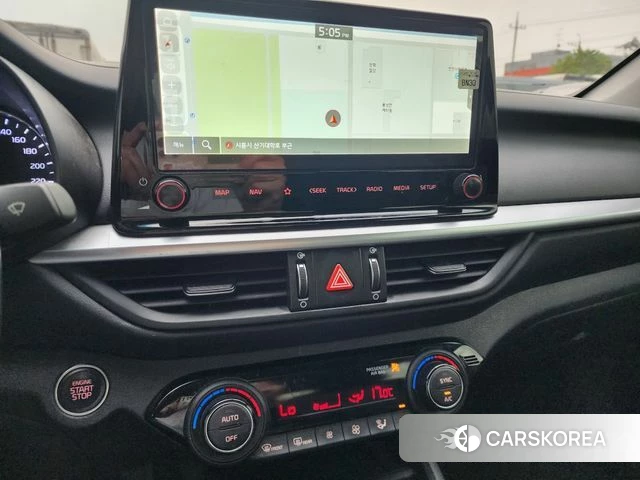 Kia The New K3 2nd generation 2022 Белый из Кореи, фото 4
