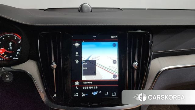 Volvo V60 Cross-Country 2nd Generation 2020 Белый из Кореи, фото 4