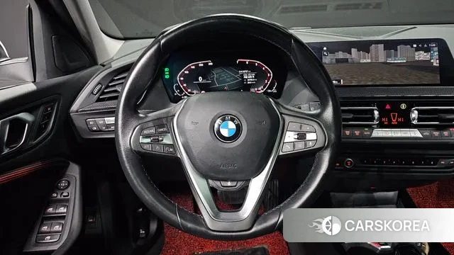 BMW 1 Series (F40) 2023 Белый из Кореи, фото 4