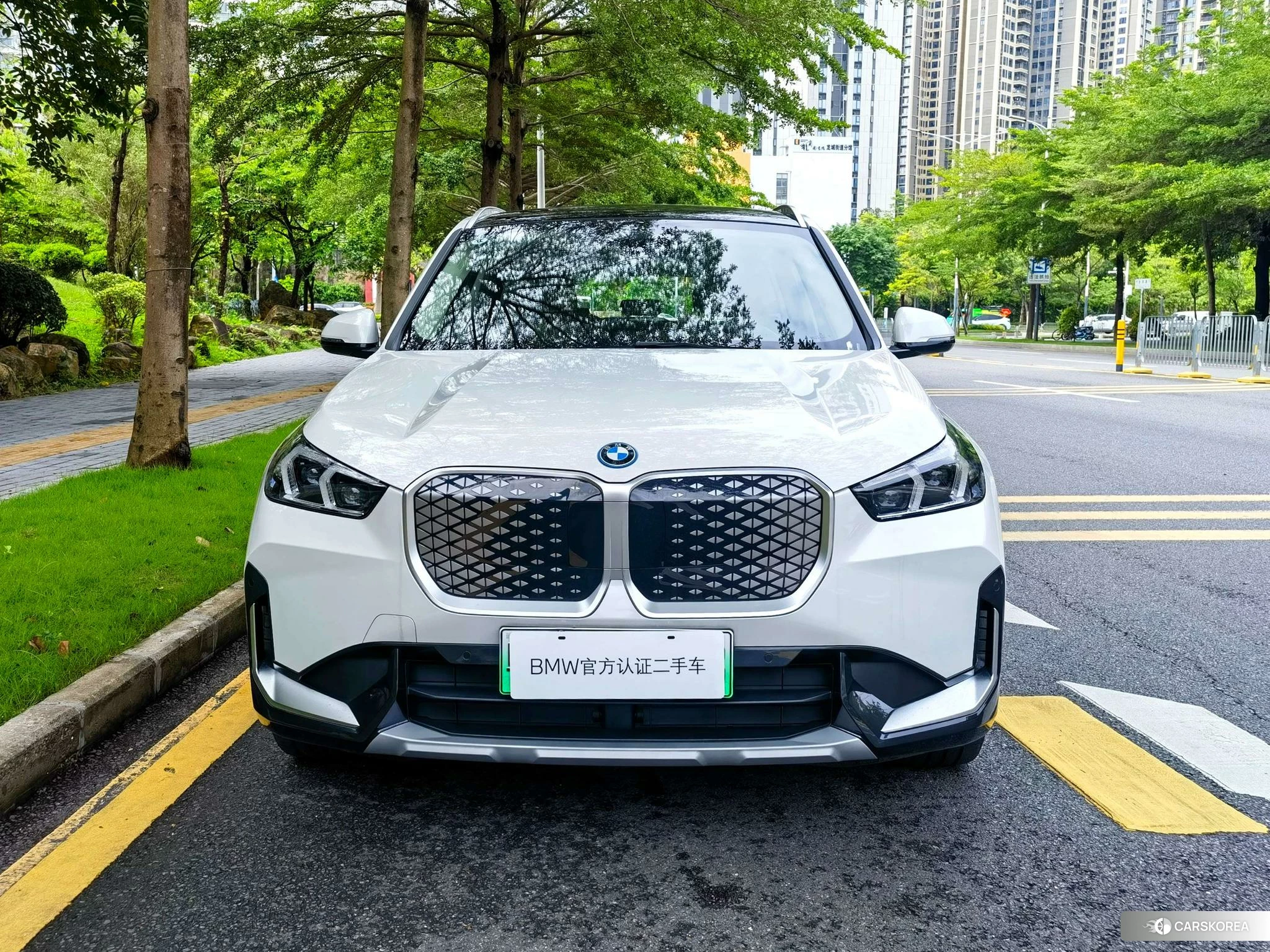 BMW iX1 2023 Белый из Китая, фото 4