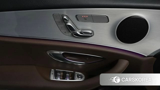 Mercedes-Benz E-Class W213 2021 Белый из Кореи, фото 4