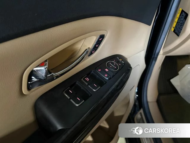 Kia The New Carnival 2018 Черный из Кореи, фото 4