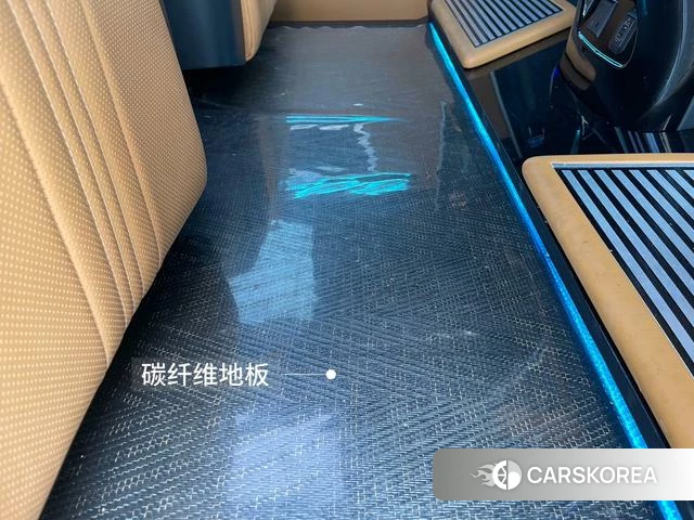 Toyota Hiace 2024 Белый из Китая, фото 4
