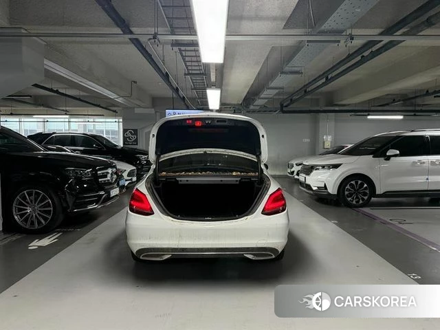 Mercedes-Benz C-Class W205 2019 Белый из Кореи, фото 4