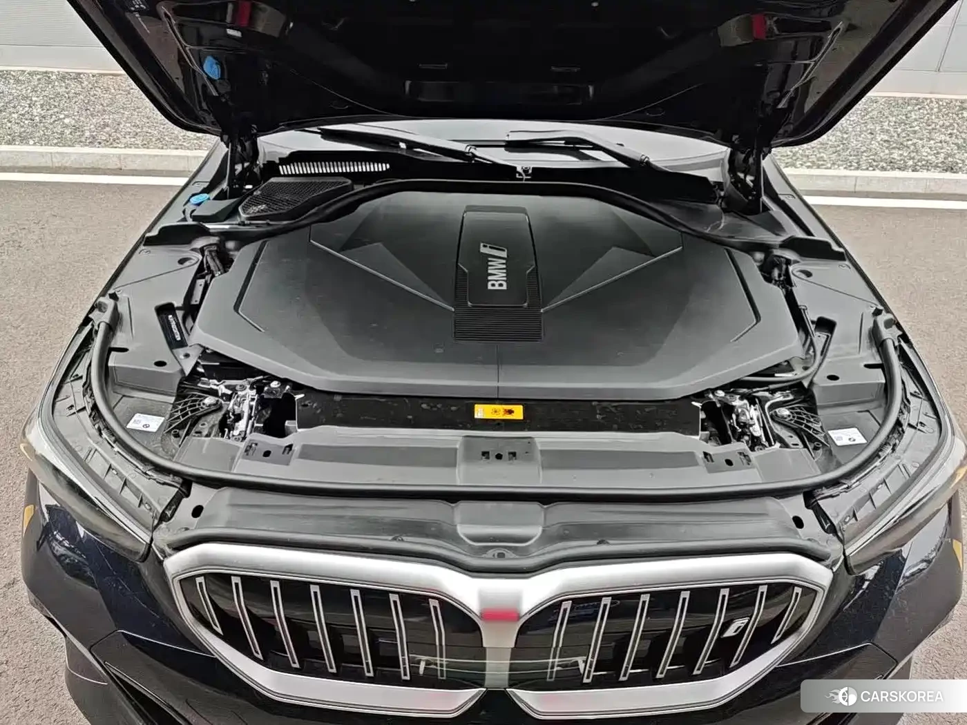 BMW i5 2025 Черный из Китая, фото 4