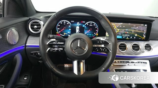 Mercedes-Benz E-Class W213 2023 Белый из Кореи, фото 4