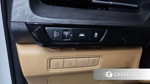 Kia Carnival 4th generation 2023 Белый из Кореи, фото 4