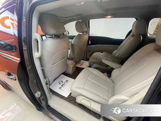 Buick GL8 2023 Коричневый из Китая, фото 4