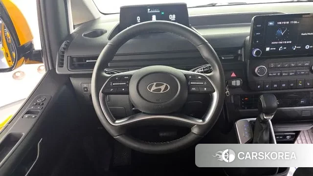 Hyundai Staria 2025 Желтый из Кореи, фото 4