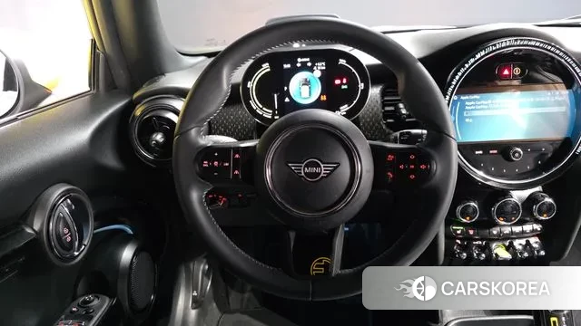 Mini Cooper Electric 2022 Белый из Кореи, фото 4