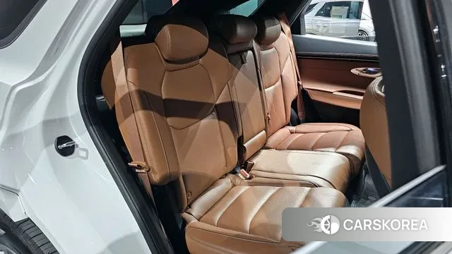 Genesis GV70 2023 Белый из Кореи, фото 4