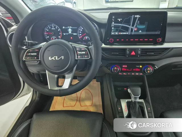 Kia The New K3 2nd generation 2022 Белый из Кореи, фото 4