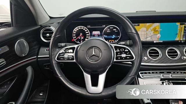 Mercedes-Benz E-Class W213 2019 Белый из Кореи, фото 4