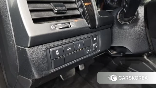 Ssangyong The New Rexton Sports Cannes 2021 Темно-зеленый из Кореи, фото 4