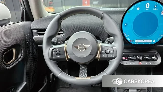 Mini Cooper C 4th generation 2025 Черный из Кореи, фото 4