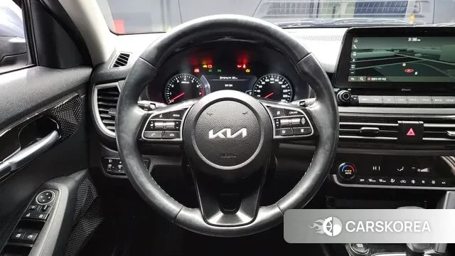 Kia Seltos 2022 Серый из Кореи, фото 4