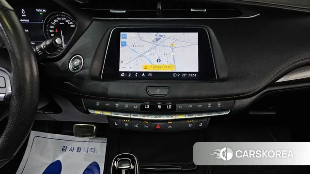 Cadillac XT4 2023 Песочный из Кореи, фото 4