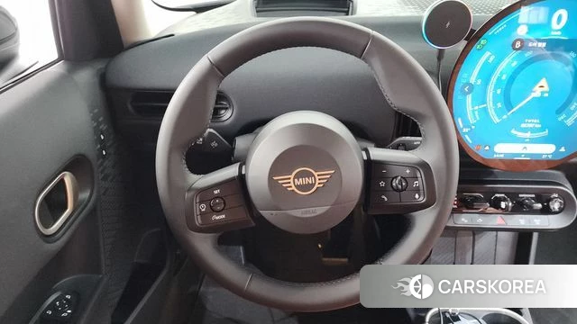 Mini Cooper C 4th generation 2025 Синий из Кореи, фото 4