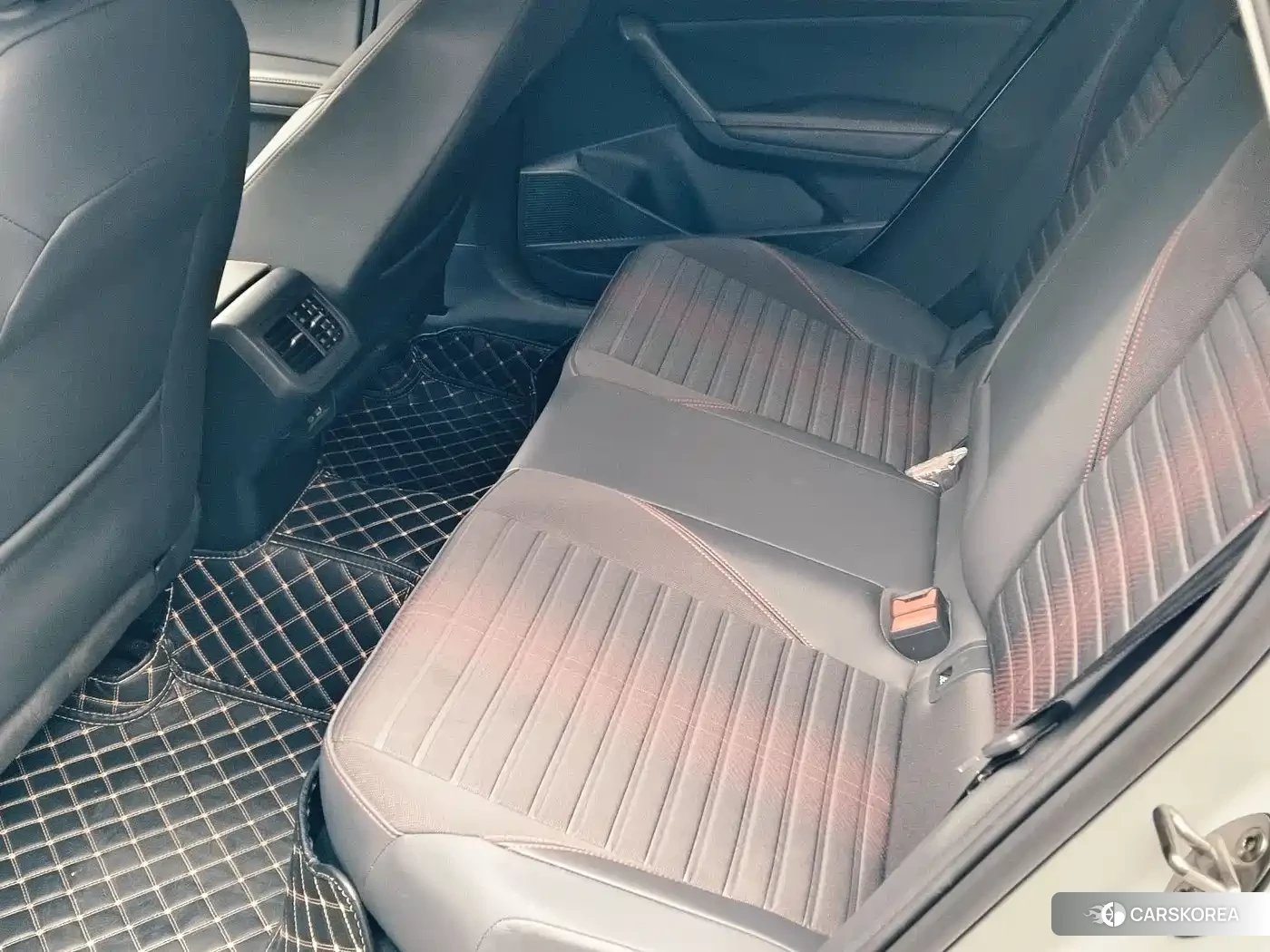 Volkswagen Lavida 2024 Белый из Китая, фото 4