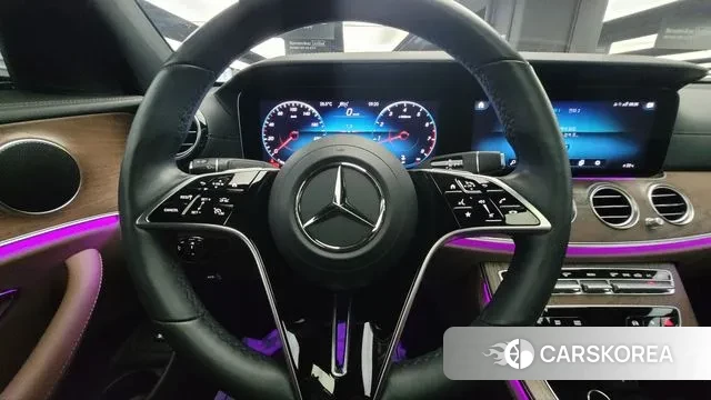 Mercedes-Benz E-Class W213 2023 Белый из Кореи, фото 4