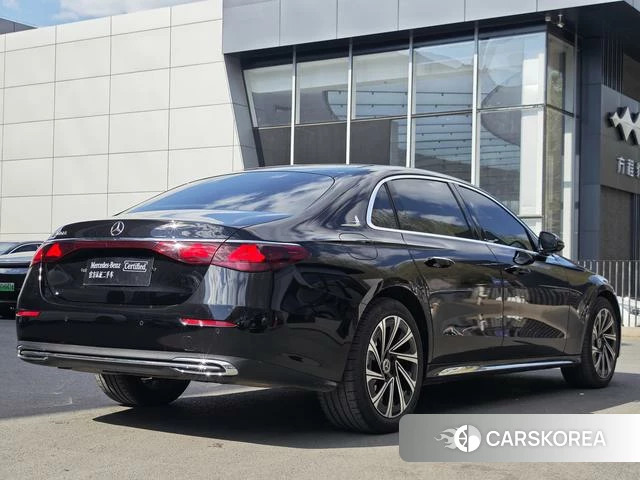 Mercedes-Benz E-class 2025 Черный из Китая, фото 4