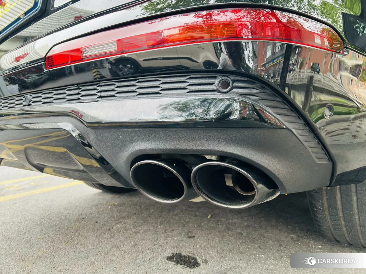 Audi Q7 2021 Черный из Китая, фото 4