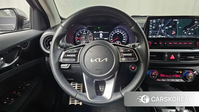 Kia The New K3 2nd generation 2024 Серебристо-серый из Кореи, фото 4