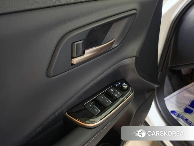 Toyota Crown Crossover 2024 Белый из Кореи, фото 4