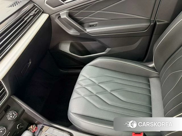 Volkswagen Tiguan L 2023 Белый из Китая, фото 4