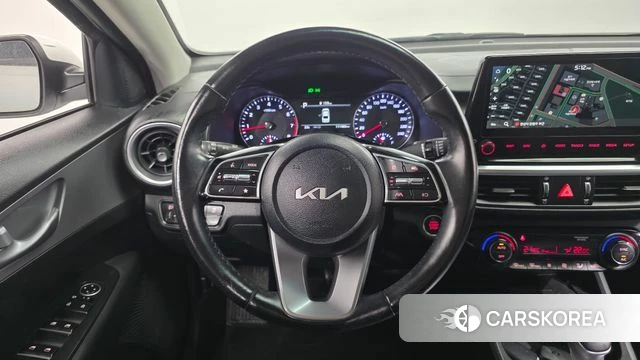 Kia The New K3 2nd generation 2022 Белый из Кореи, фото 4