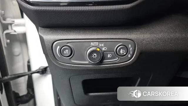 Chevrolet (GM Daewoo) Trailblazer 2021 Белый из Кореи, фото 4