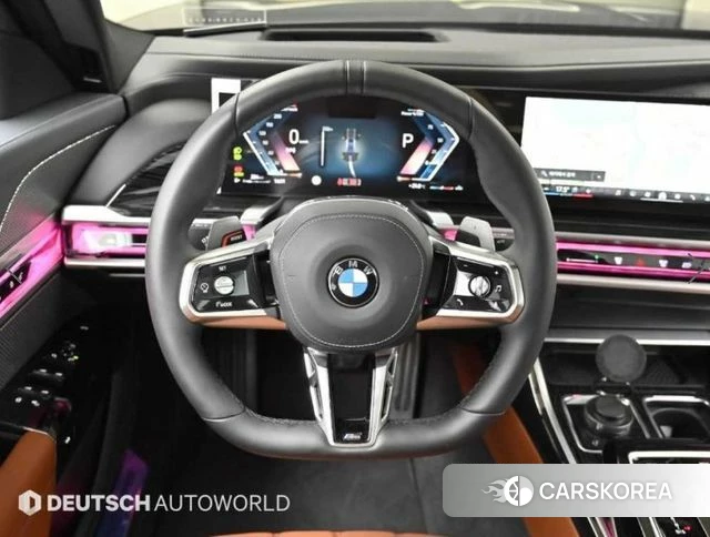 BMW 7 Series (G70) 2025 Черный из Кореи, фото 4