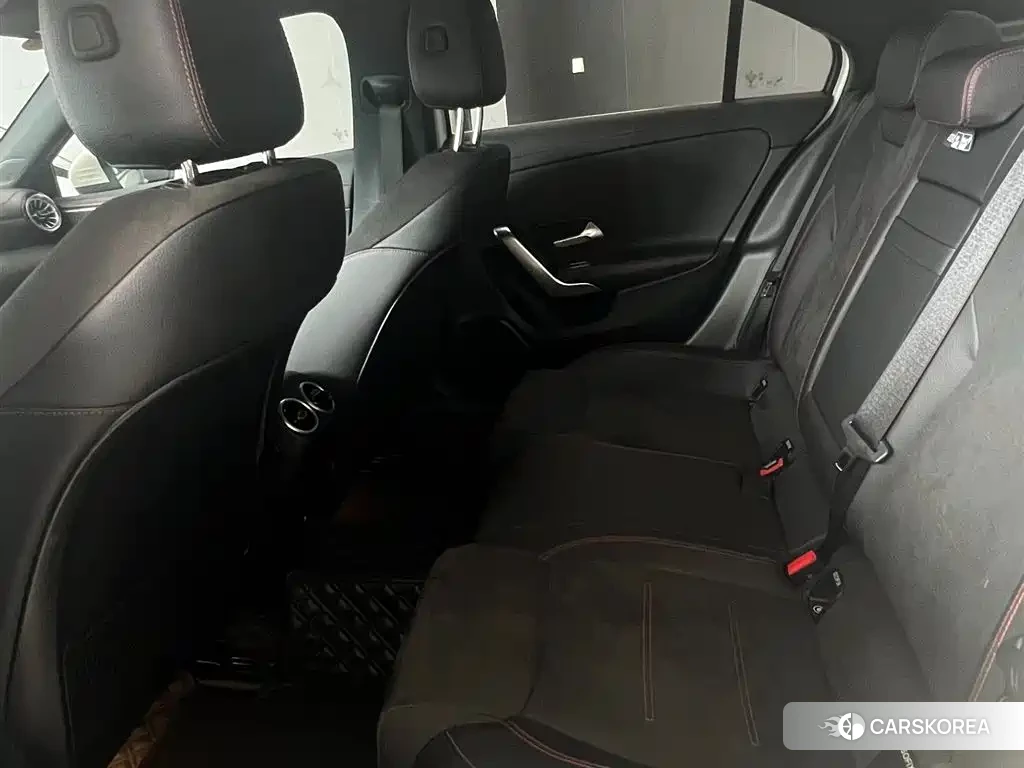 Mercedes-Benz A-Class 2023 Белый из Китая, фото 4