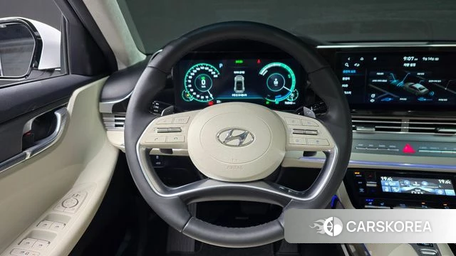 Hyundai The New Grandeur IG Hybrid 2022 Белый из Кореи, фото 4