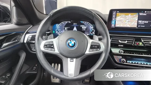 BMW 5 Series (G30) 2023 Черный из Кореи, фото 4