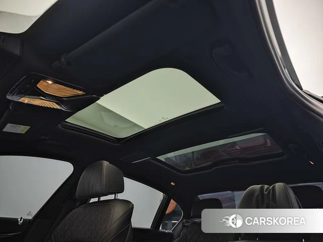 BMW 7 series 2021 Черный из Китая, фото 4