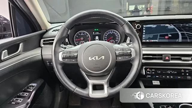 Kia K5 3rd generation 2023 Черный из Кореи, фото 4