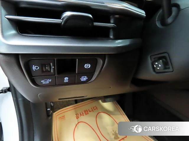 Hyundai Grandeur Hybrid (GN7) 2023 Белый из Кореи, фото 4