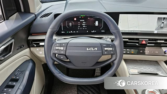 Kia The New Sportage 5th Generation 2025 Серебристо-серый из Кореи, фото 4